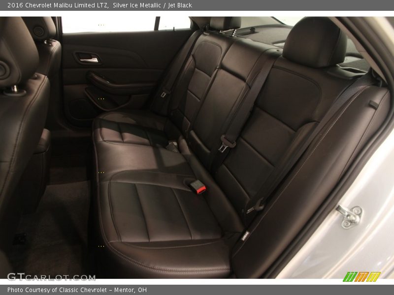 Silver Ice Metallic / Jet Black 2016 Chevrolet Malibu Limited LTZ
