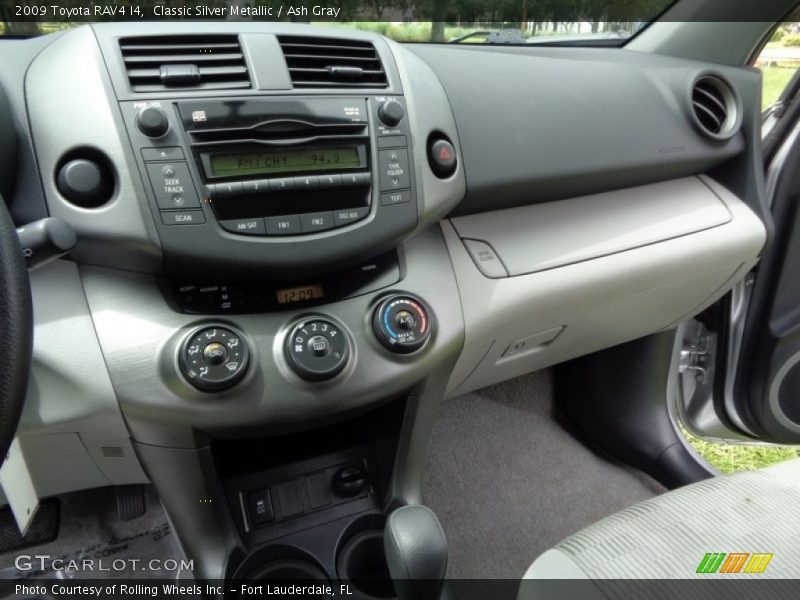 Classic Silver Metallic / Ash Gray 2009 Toyota RAV4 I4