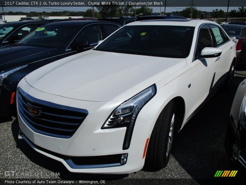 Front 3/4 View of 2017 CT6 2.0L Turbo Luxury Sedan