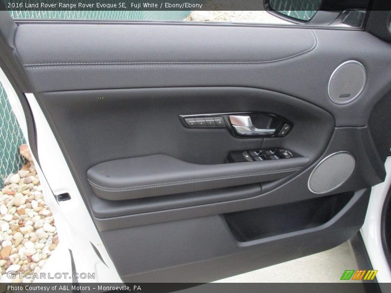 Fuji White / Ebony/Ebony 2016 Land Rover Range Rover Evoque SE