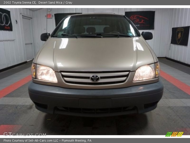 Desert Sand Mica / Gray 2002 Toyota Sienna CE