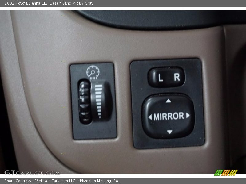 Desert Sand Mica / Gray 2002 Toyota Sienna CE