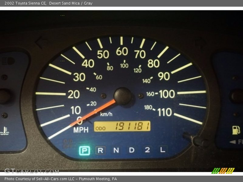 Desert Sand Mica / Gray 2002 Toyota Sienna CE