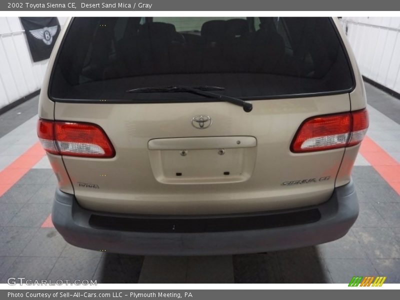 Desert Sand Mica / Gray 2002 Toyota Sienna CE