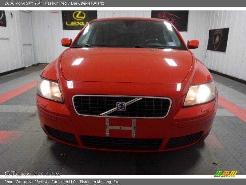 Passion Red / Dark Beige/Quartz 2006 Volvo S40 2.4i