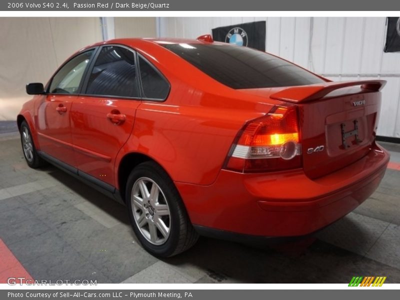 Passion Red / Dark Beige/Quartz 2006 Volvo S40 2.4i