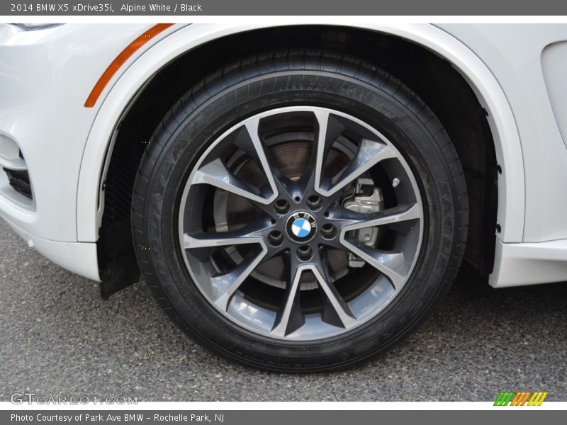 Alpine White / Black 2014 BMW X5 xDrive35i