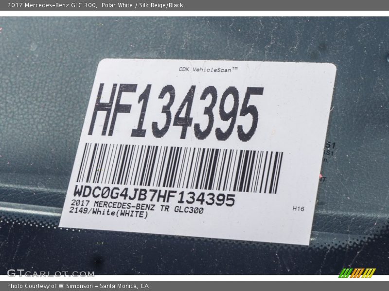 Polar White / Silk Beige/Black 2017 Mercedes-Benz GLC 300