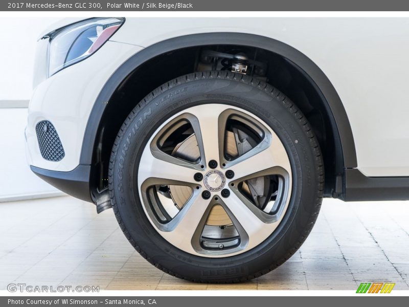 Polar White / Silk Beige/Black 2017 Mercedes-Benz GLC 300