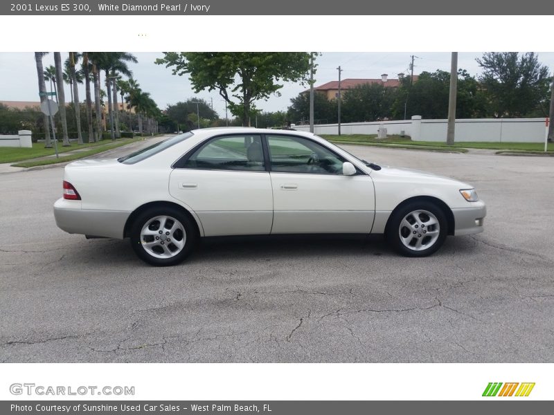 White Diamond Pearl / Ivory 2001 Lexus ES 300