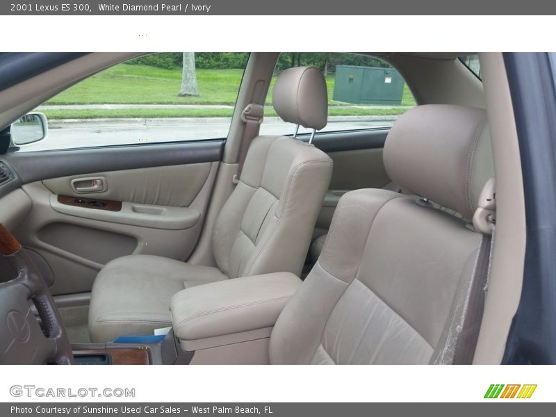 White Diamond Pearl / Ivory 2001 Lexus ES 300
