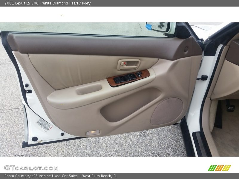White Diamond Pearl / Ivory 2001 Lexus ES 300