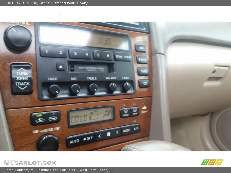 White Diamond Pearl / Ivory 2001 Lexus ES 300