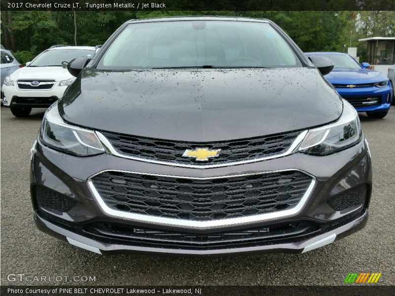 Tungsten Metallic / Jet Black 2017 Chevrolet Cruze LT