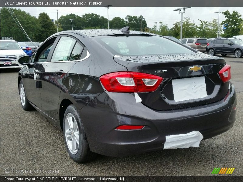 Tungsten Metallic / Jet Black 2017 Chevrolet Cruze LT