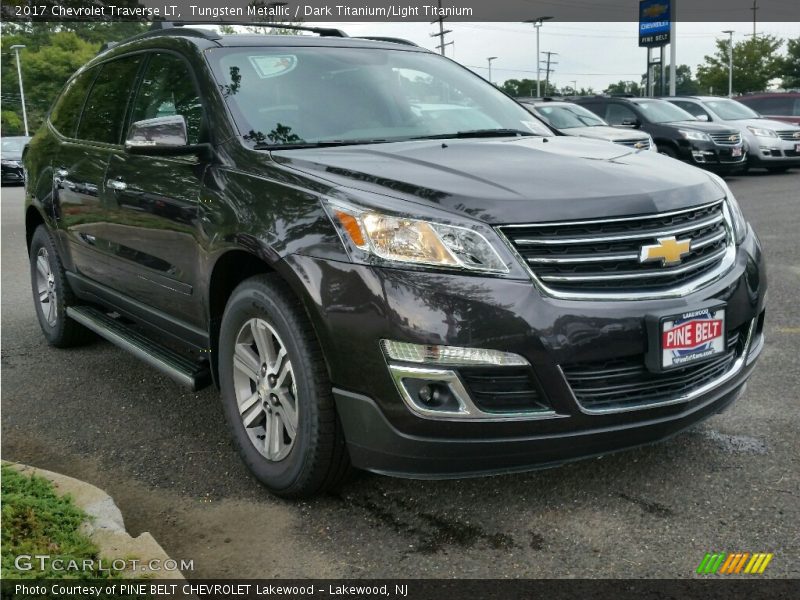 Tungsten Metallic / Dark Titanium/Light Titanium 2017 Chevrolet Traverse LT