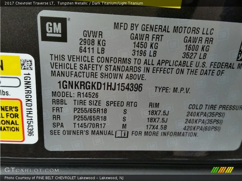 Tungsten Metallic / Dark Titanium/Light Titanium 2017 Chevrolet Traverse LT