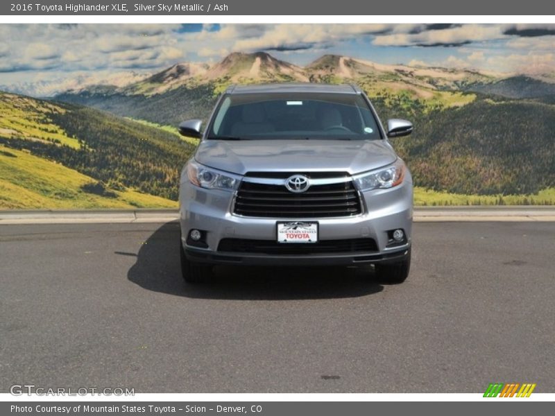 Silver Sky Metallic / Ash 2016 Toyota Highlander XLE