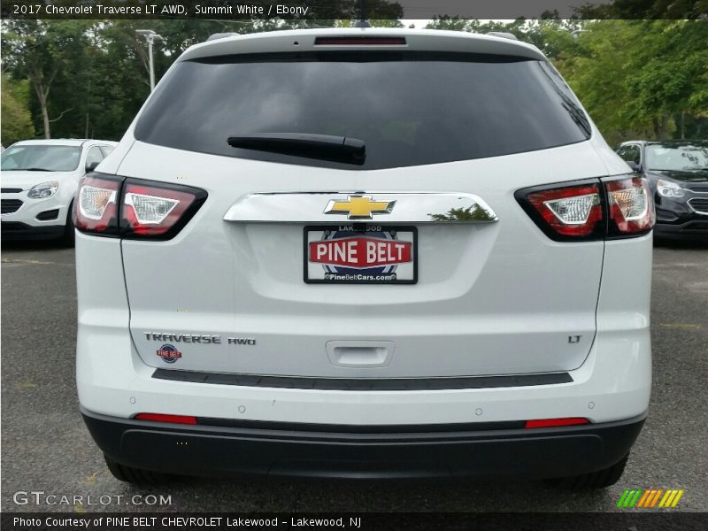 Summit White / Ebony 2017 Chevrolet Traverse LT AWD