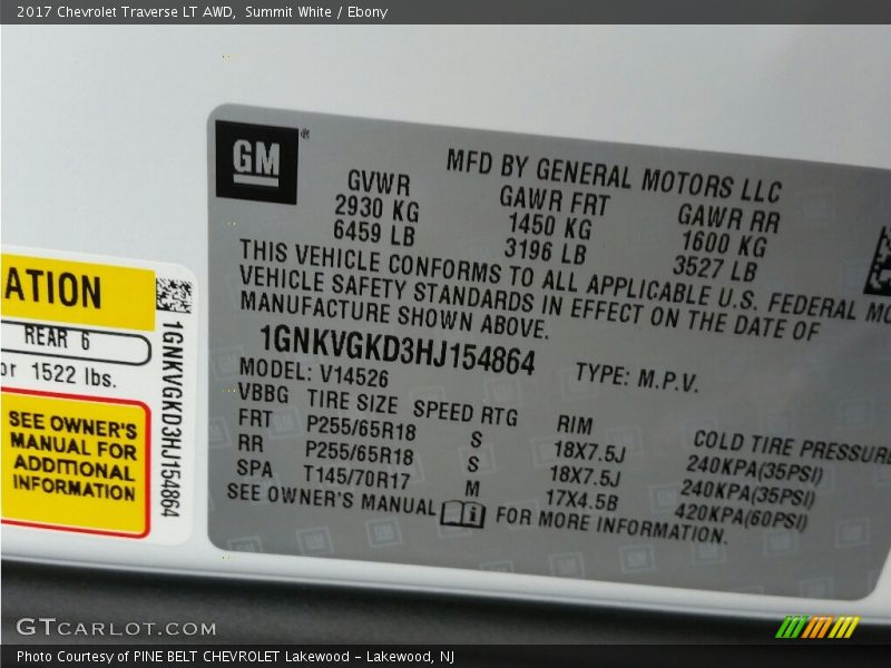 Summit White / Ebony 2017 Chevrolet Traverse LT AWD
