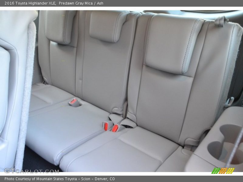 Predawn Gray Mica / Ash 2016 Toyota Highlander XLE