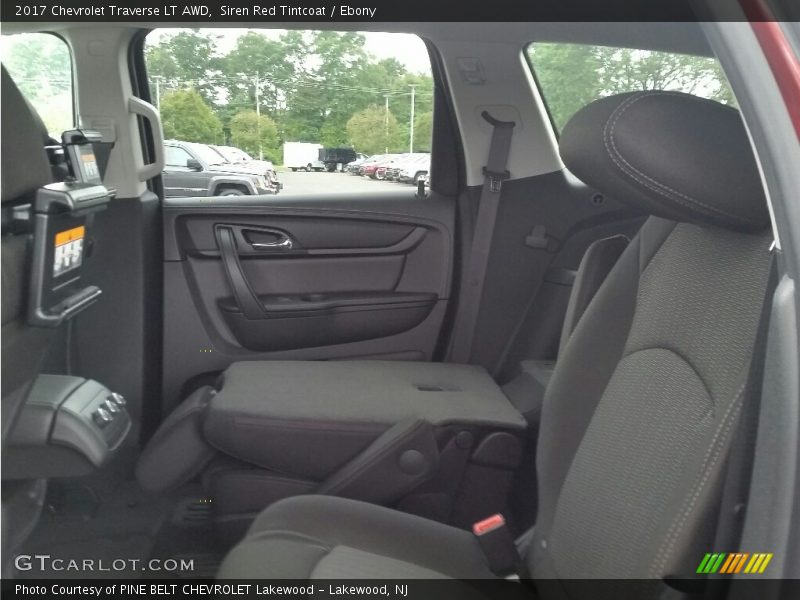 Siren Red Tintcoat / Ebony 2017 Chevrolet Traverse LT AWD