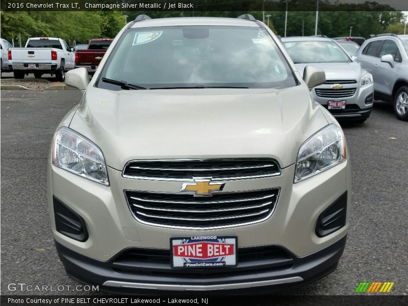 Champagne Silver Metallic / Jet Black 2016 Chevrolet Trax LT