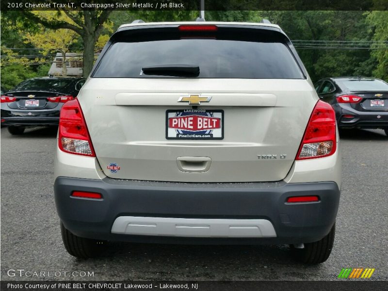 Champagne Silver Metallic / Jet Black 2016 Chevrolet Trax LT