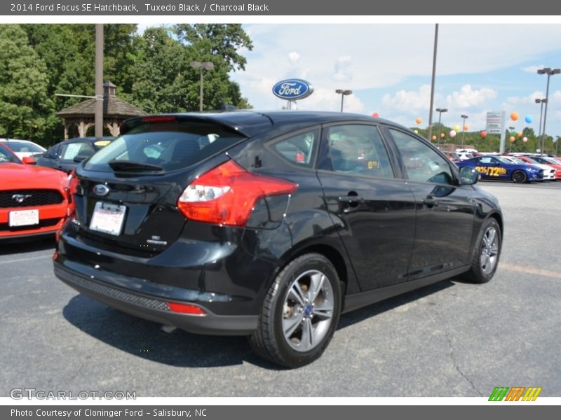 Tuxedo Black / Charcoal Black 2014 Ford Focus SE Hatchback