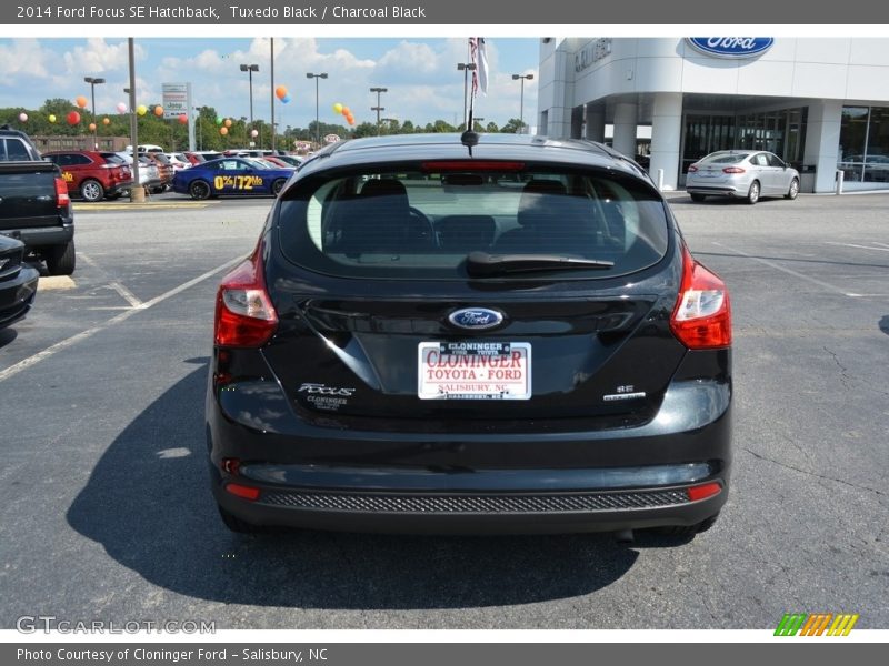 Tuxedo Black / Charcoal Black 2014 Ford Focus SE Hatchback