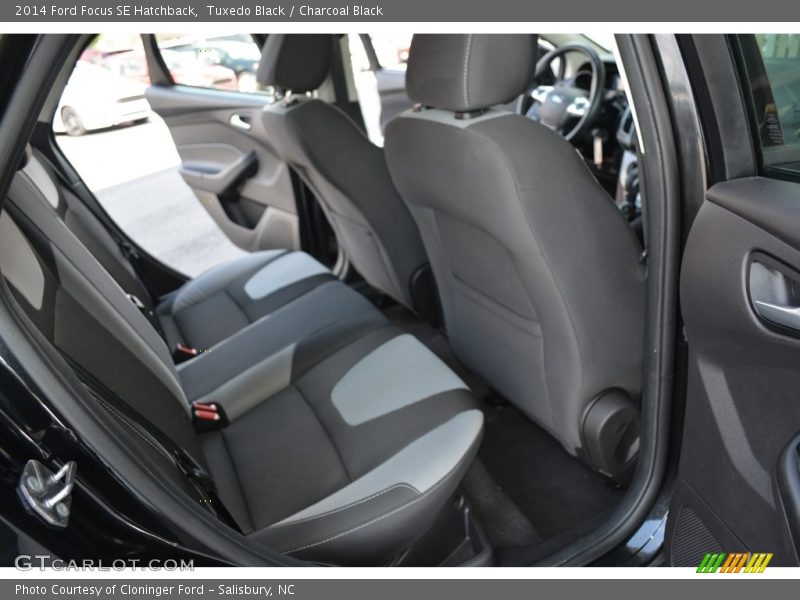 Tuxedo Black / Charcoal Black 2014 Ford Focus SE Hatchback