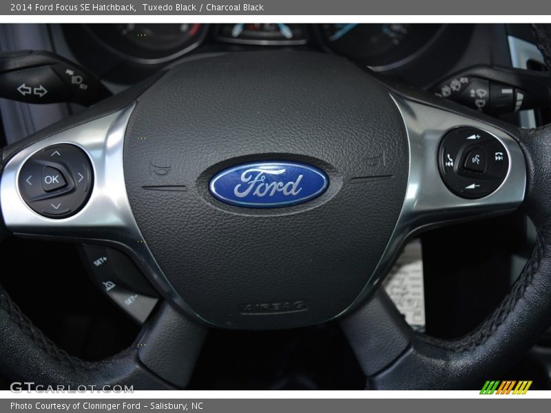 Tuxedo Black / Charcoal Black 2014 Ford Focus SE Hatchback