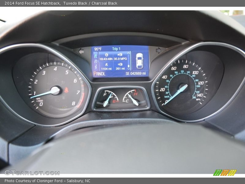 Tuxedo Black / Charcoal Black 2014 Ford Focus SE Hatchback