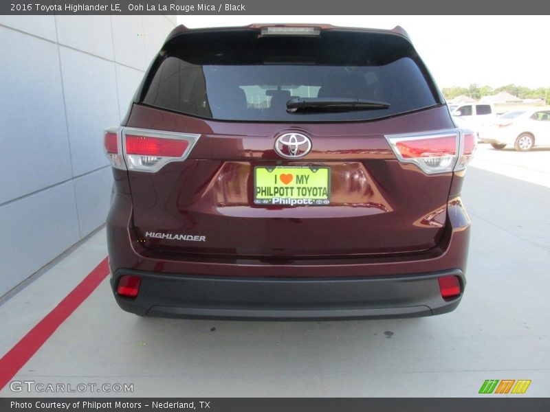 Ooh La La Rouge Mica / Black 2016 Toyota Highlander LE
