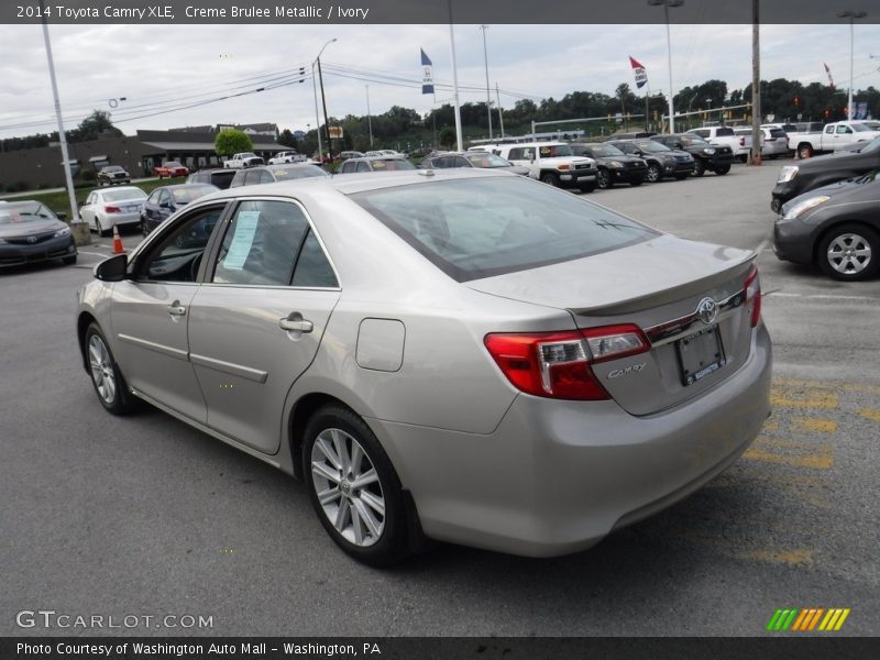 Creme Brulee Metallic / Ivory 2014 Toyota Camry XLE