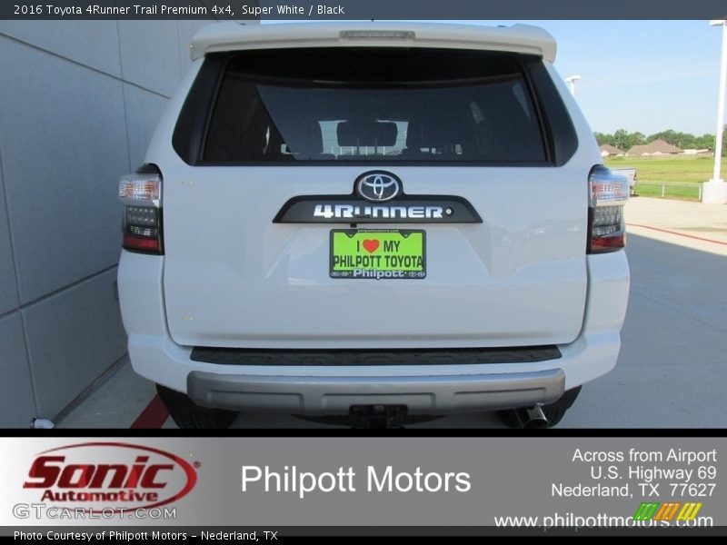 Super White / Black 2016 Toyota 4Runner Trail Premium 4x4