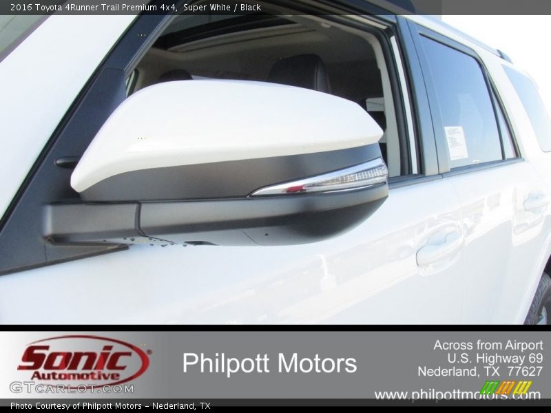 Super White / Black 2016 Toyota 4Runner Trail Premium 4x4