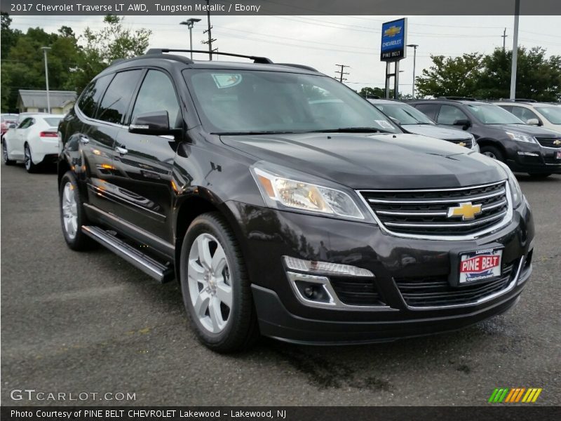 Tungsten Metallic / Ebony 2017 Chevrolet Traverse LT AWD