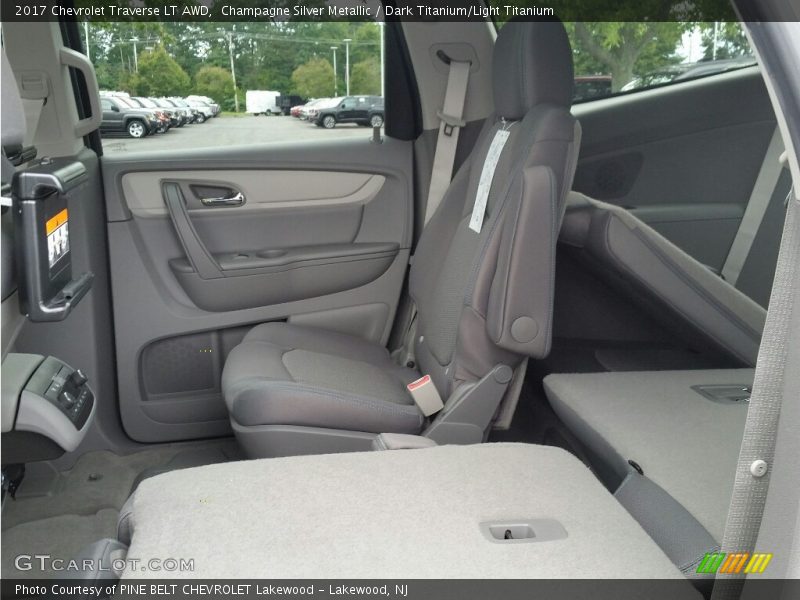 Champagne Silver Metallic / Dark Titanium/Light Titanium 2017 Chevrolet Traverse LT AWD