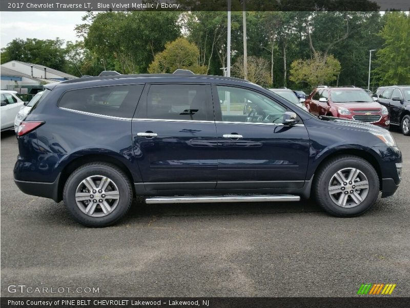 Blue Velvet Metallic / Ebony 2017 Chevrolet Traverse LT