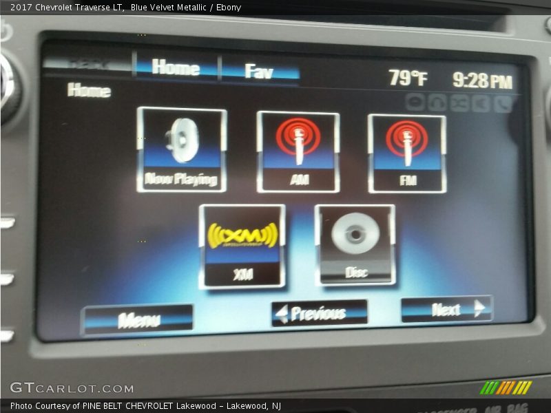 Blue Velvet Metallic / Ebony 2017 Chevrolet Traverse LT