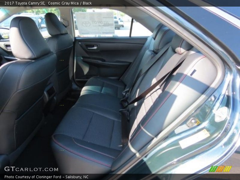 Cosmic Gray Mica / Black 2017 Toyota Camry SE