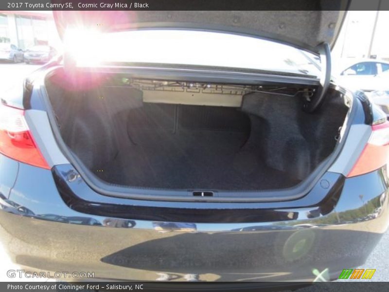 Cosmic Gray Mica / Black 2017 Toyota Camry SE