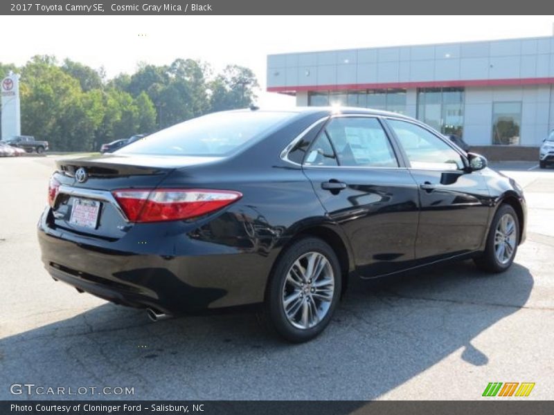 Cosmic Gray Mica / Black 2017 Toyota Camry SE