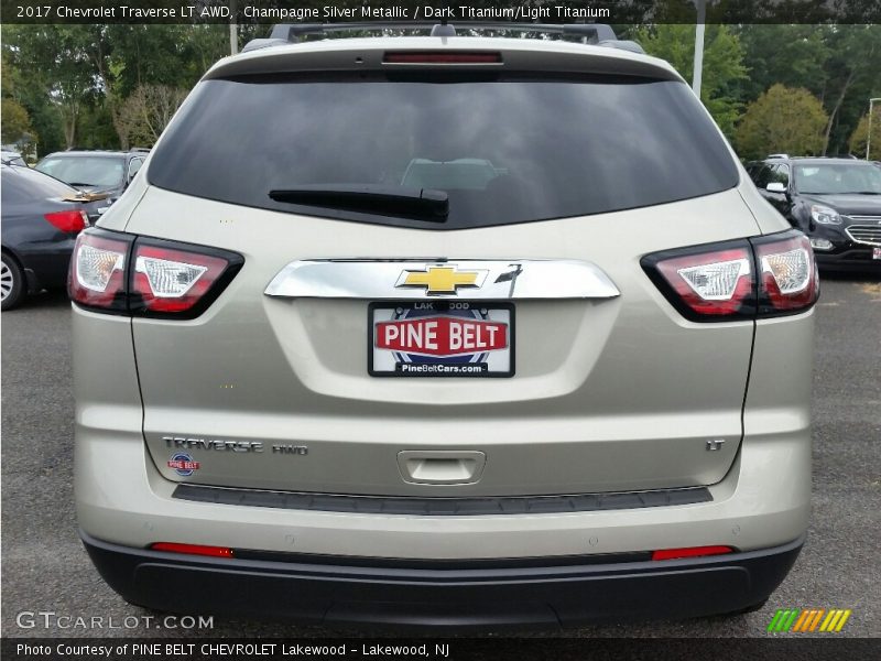 Champagne Silver Metallic / Dark Titanium/Light Titanium 2017 Chevrolet Traverse LT AWD