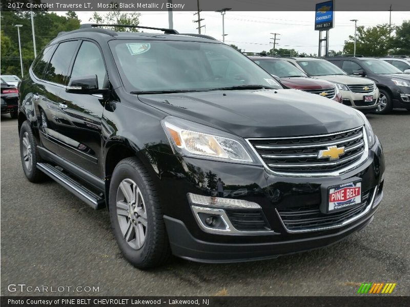 Mosaic Black Metallic / Ebony 2017 Chevrolet Traverse LT