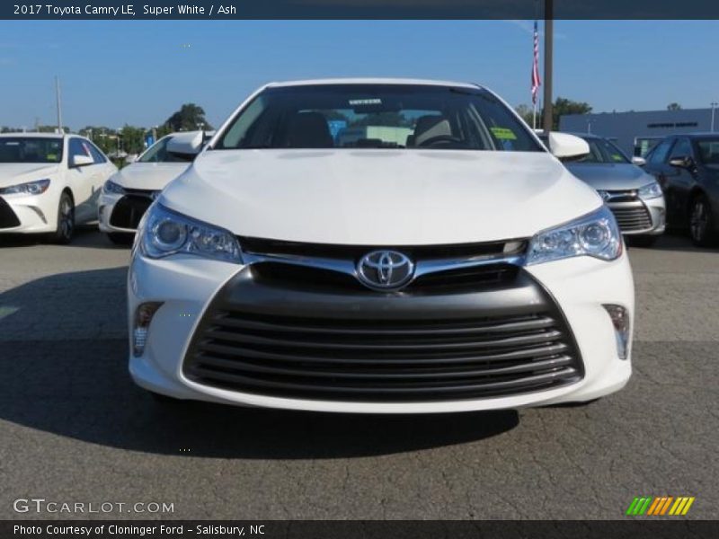 Super White / Ash 2017 Toyota Camry LE