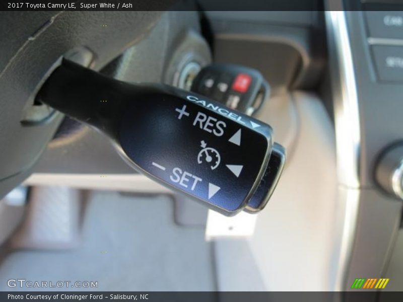 Super White / Ash 2017 Toyota Camry LE