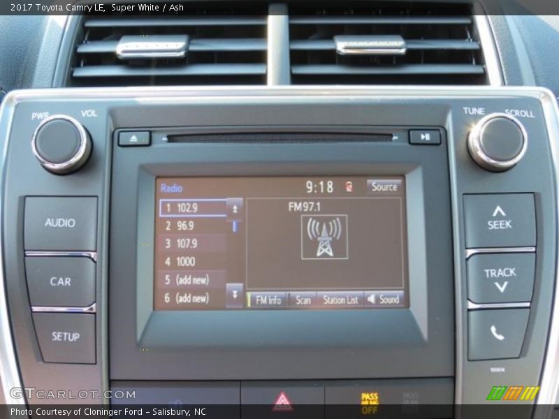 Super White / Ash 2017 Toyota Camry LE