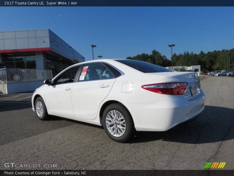 Super White / Ash 2017 Toyota Camry LE
